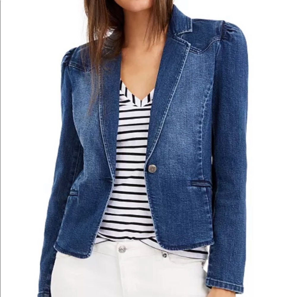Denim jacket with puff sleeves.